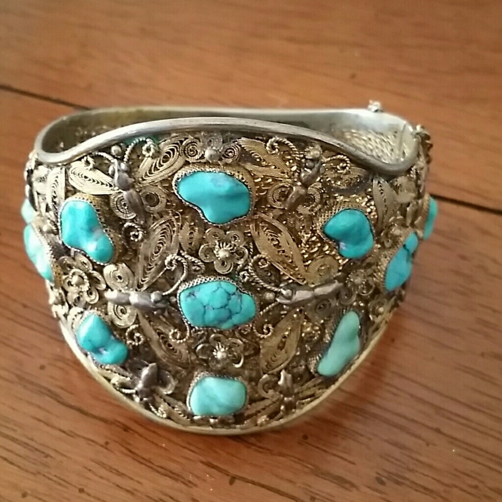 Vintage Turquoise Bangle Bracelet w/ Clasp